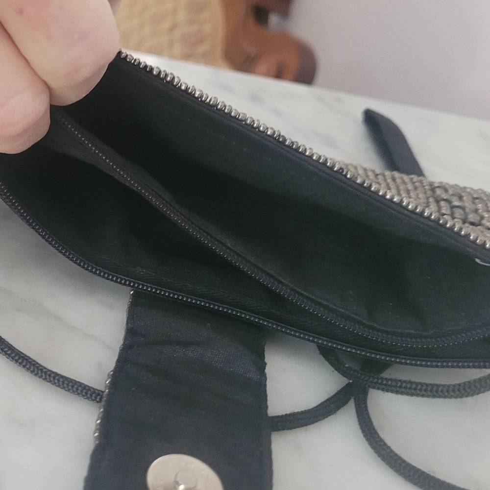 Elegant Black and Silver Beaded Clutch - Picture 4 of 4